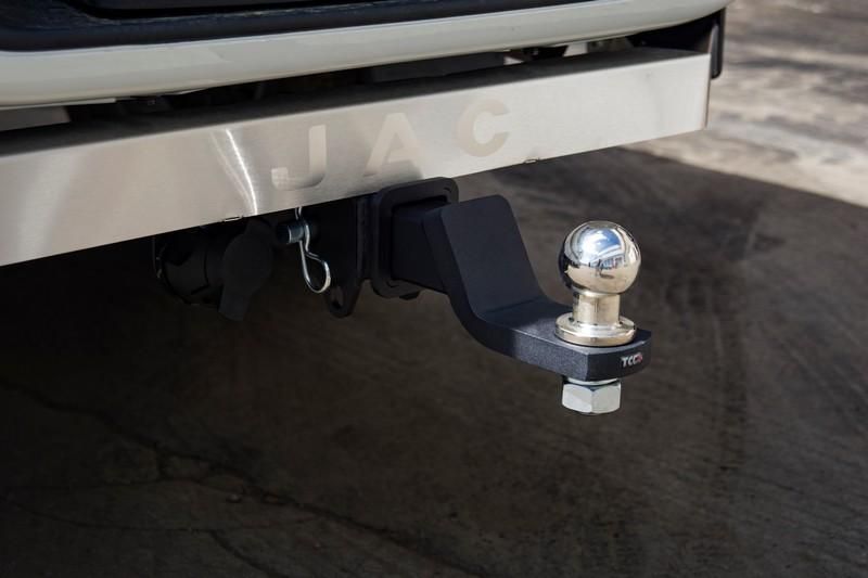 Фаркоп (оцинкованный, надпись JAC, шар E) 100/2500 кг