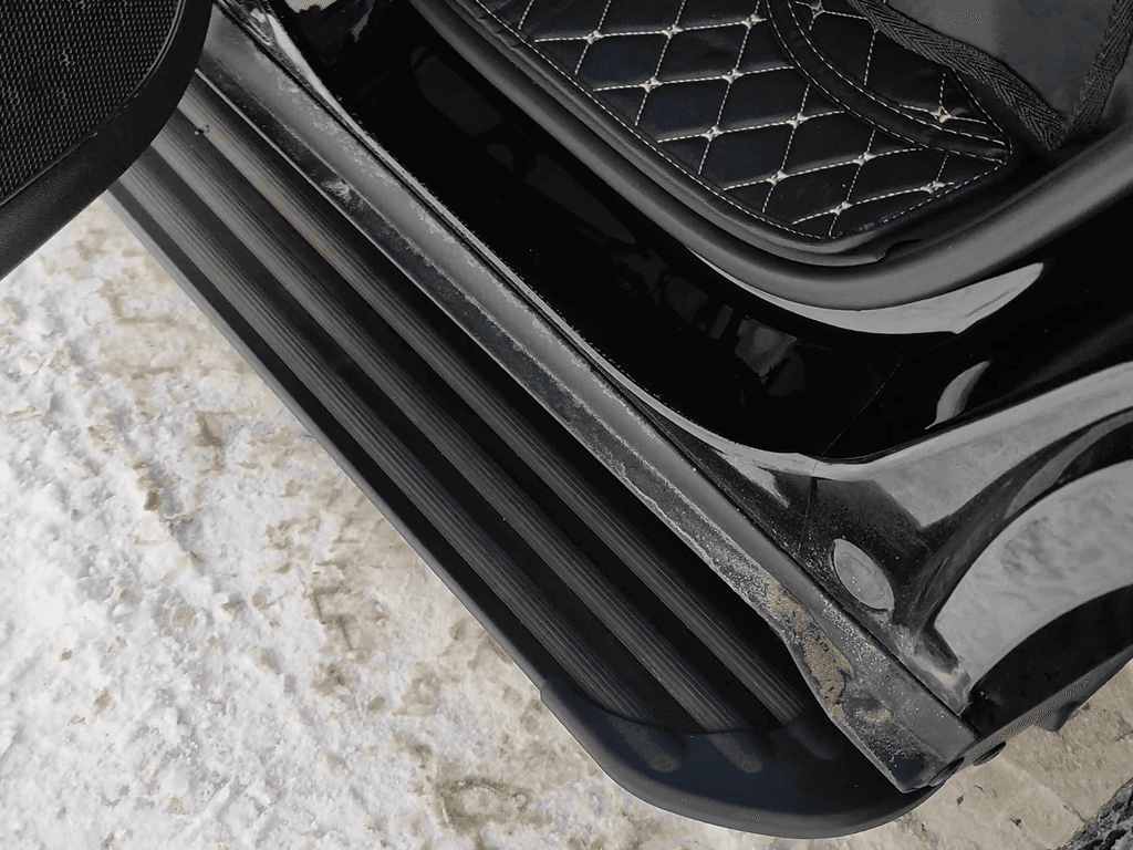 Пороги Алюминиевые Чёрные "Slim Line Black" 1820 мм на Хавал Дарго