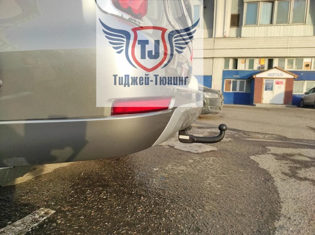 Фаркоп быстросъёмный, запирается на ключ, нагрузка - 75/2500кг на Танк 500