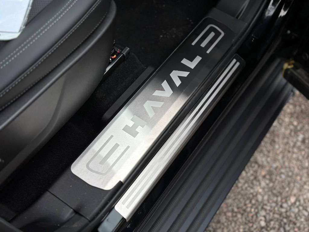 Накладки на пластиковые пороги (лист шлифованный надпись Haval) 2шт