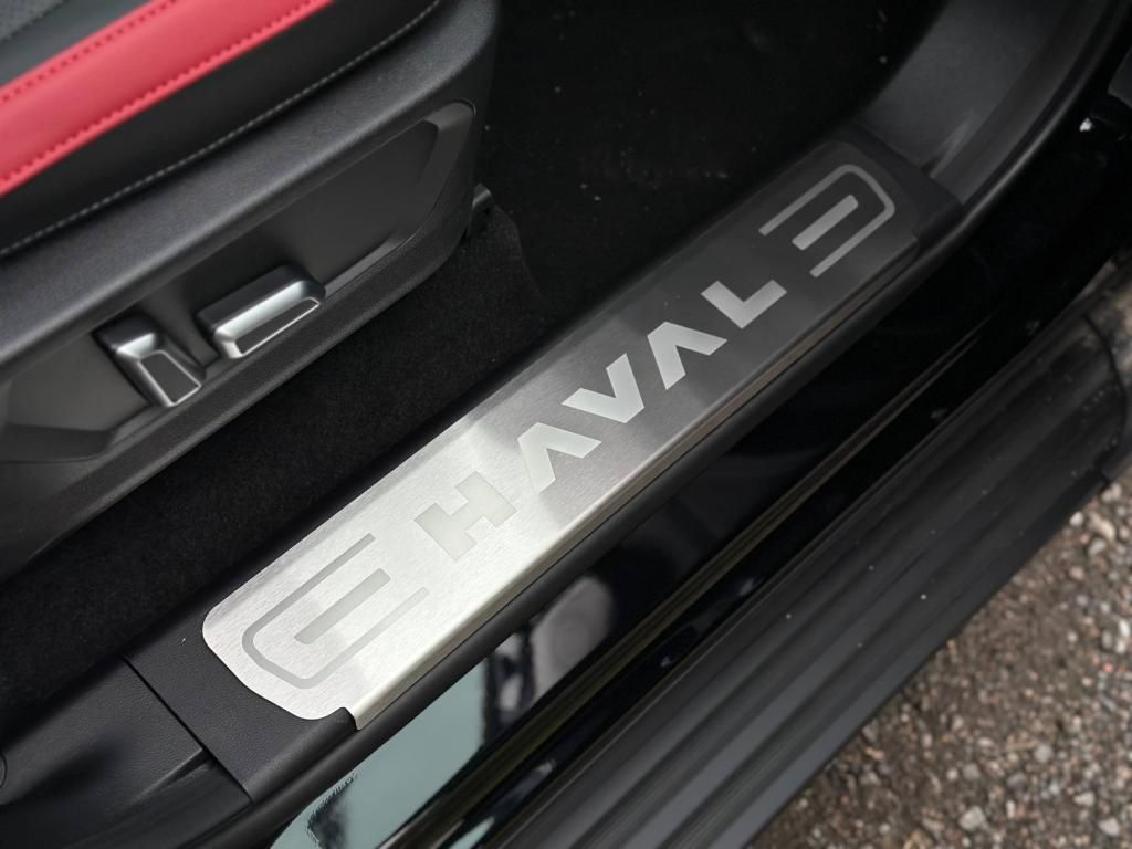 Накладки на пластиковые пороги (лист шлифованный надпись HAVAL) 4шт