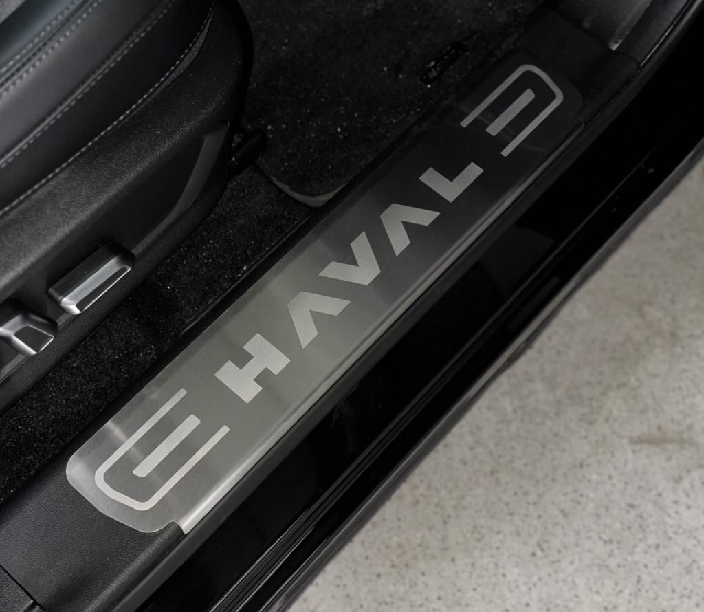 Накладки на пластиковые пороги (лист шлифованный надпись Haval) 4шт